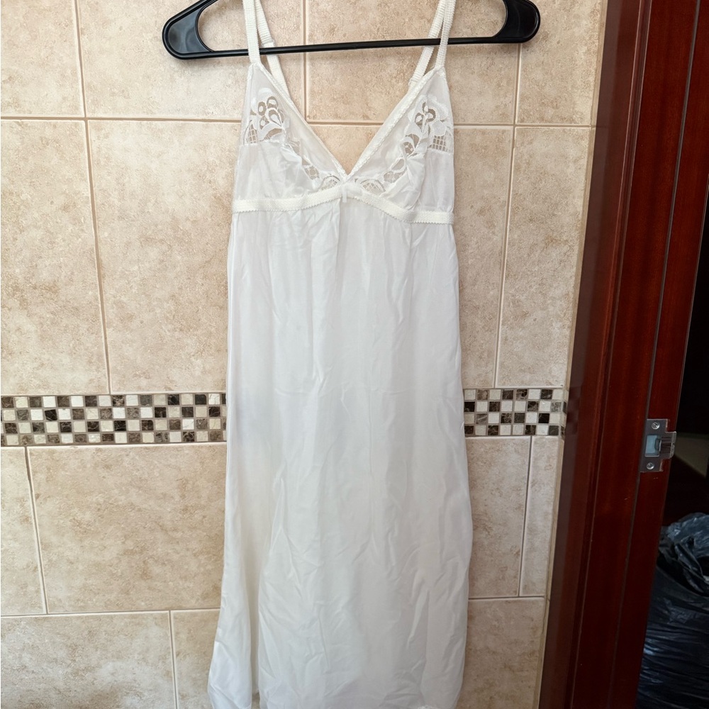 Elegant White Lace Chemise Slip